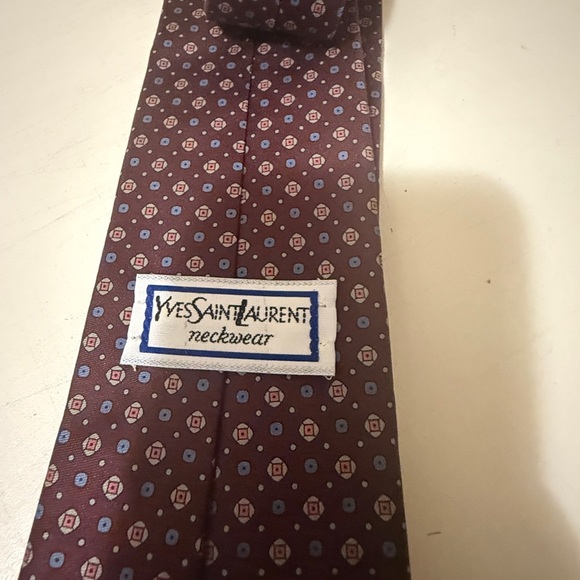 Yves Saint Laurent Burgundy and Blue Patterned Tie. 100% silk - Picture 7 of 8